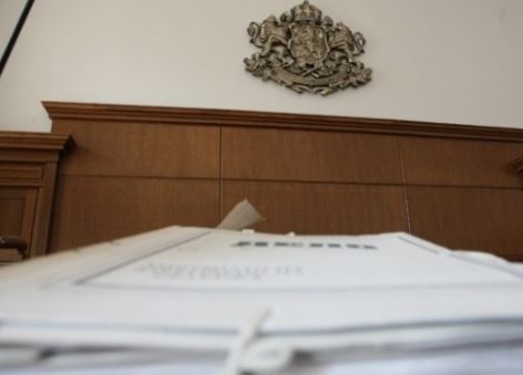 Полк. Петър Петров и Любомир Медаров от задържаните за шпионаж остават в ареста